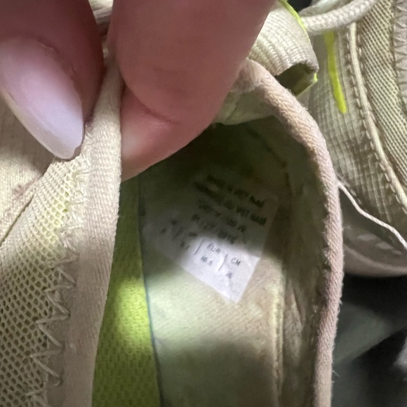 Nike Athletic Sneakers Trio - Juvenates - Picture 12 of 14